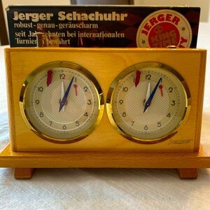 Like new, vintage Jerger Schachuhr chess clock.